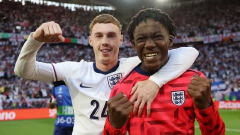  Top 5 cầu thủ bị tâng bốc quá mức ở Premier League